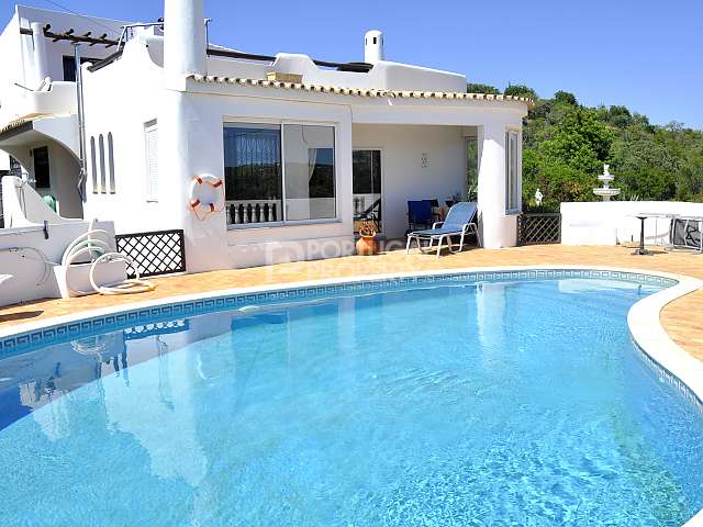 Traditional Villa Just Minutes From Loule