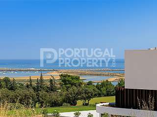 Building Plots With Breathtaking Sea Views On An Exclusive Front-Line Golf Resort