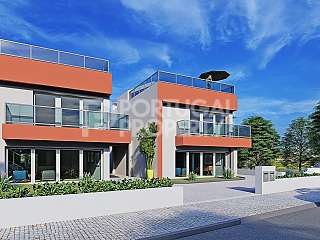 Villa In Lourinha With Ocean & Mountain Views