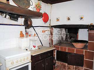 Century-Old Mansion In The Silver Coast