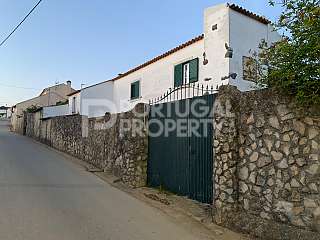 Century-Old Mansion In The Silver Coast