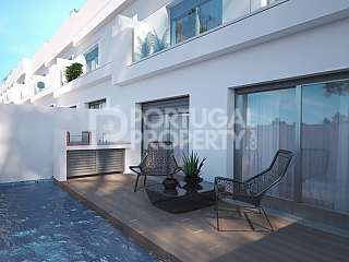 Excellent Quality Linked Villas With Sea Views