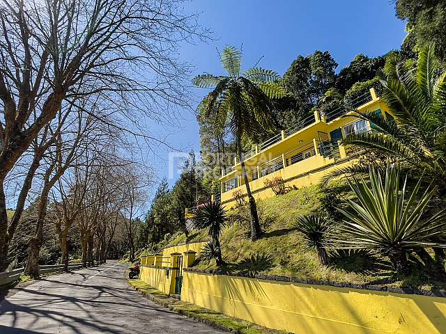Income Producing Picturesque Villa With Unique View Of The Furnas Valley - São Miguel