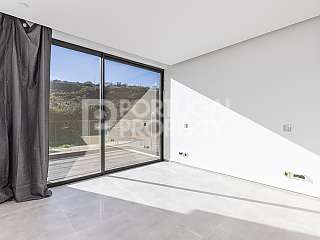 Brand-New Modern 3 Bed Villa With Pool And Jacuzzi