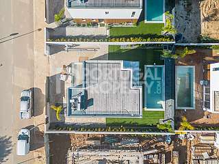 Brand-New Modern 3 Bed Villa With Pool And Jacuzzi