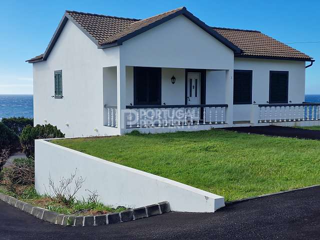 HOUSE T3+2WC WITH SEA VIEW IN SÃO MATEUS, PICO ISLAND