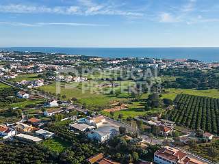 3-Bed Villa With Private Garden And Pool In Olhos De Água, Albufeira