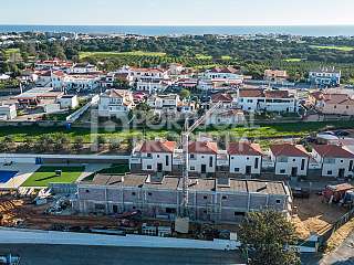 3-Bed Villa With Private Garden And Pool In Olhos De Água, Albufeira
