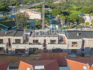 3-Bed Villa With Private Garden And Pool In Olhos De Água, Albufeira