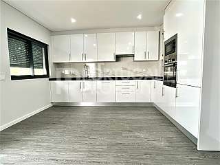 Brand New Three Bedroom Apartment With Swimming Pool