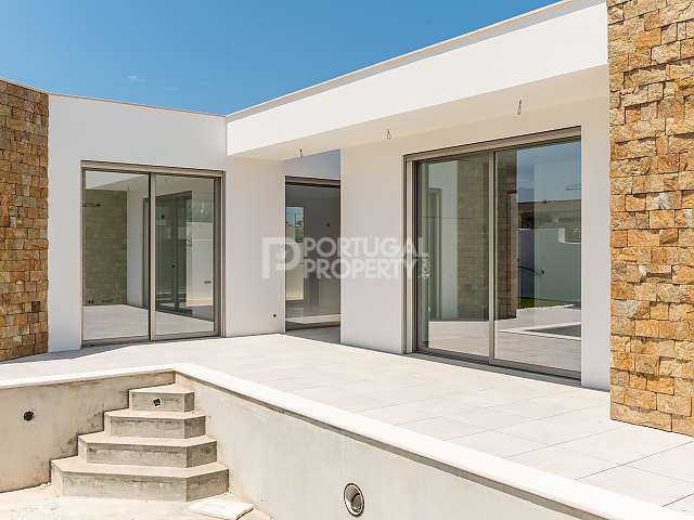 Moderna villa di lusso a un piano con piscina, a pochi minuti dalla spiaggia di Foz do Arelho