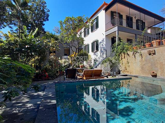 Villa classica V3 + V1 mit Pool in bester Lage im Stadtzentrum von Funchal, Insel Madeira