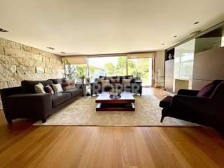 Extraordinary Villa In Aveiro