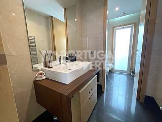 Extraordinary Villa In Aveiro