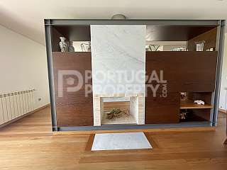 Extraordinary Villa In Aveiro