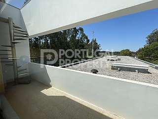 Extraordinary Villa In Aveiro