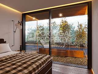 Amazing Bright And Light Construction With Luxurious, Sustainable Materials