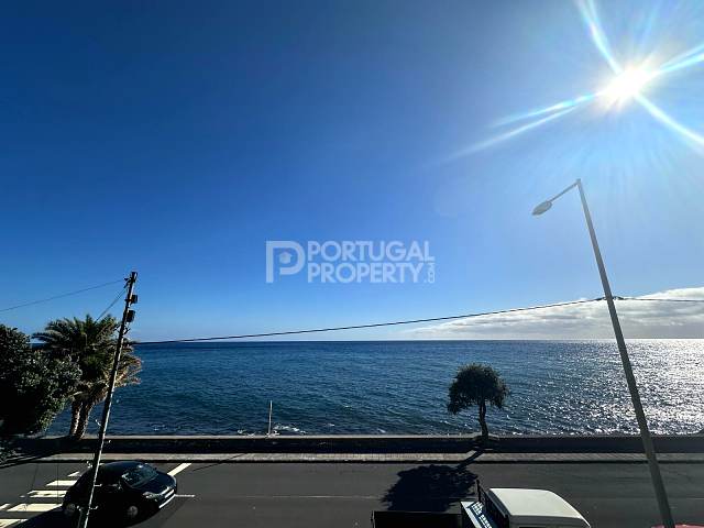 Exquisite Beachfront Living: Luxury Residence in Madalena do Mar, Madeira