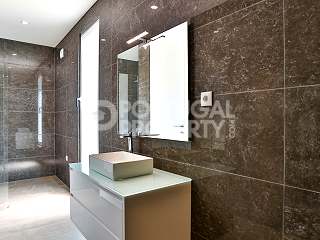 Amazing Villa in São Martinho do Porto with sea views