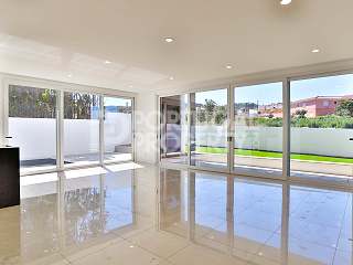 Amazing Villa in São Martinho do Porto with sea views