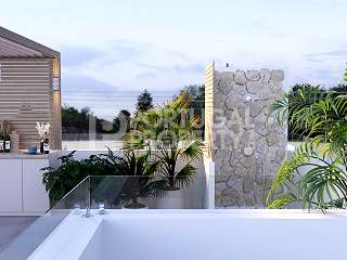 Elegant Three Bedroom Apartments Near The Beach