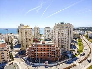Elegant Three Bedroom Apartments Near The Beach