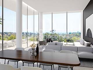 The Golden Retreat: A Contemporary Luxury Haven