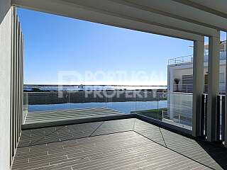 Luxury Waterfront One Bedroom Apartment In Fuseta