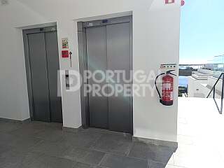 Luxury Waterfront One Bedroom Apartment In Fuseta