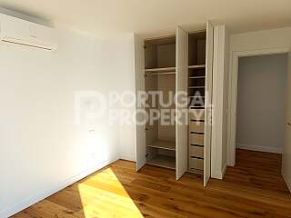 Luxury Waterfront One Bedroom Apartment In Fuseta