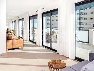 A Luxurious Rentable Penthouse With Sea Views At The Very Heart Of Faro