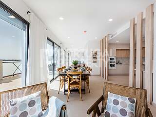 A Luxurious Rentable Penthouse With Sea Views At The Very Heart Of Faro