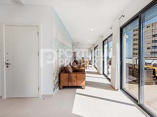 A Luxurious Rentable Penthouse With Sea Views At The Very Heart Of Faro