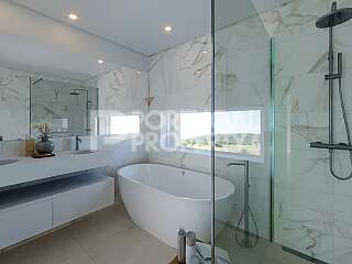 Semi-detached T2+1 villa with private pool in Popular Golf Resort