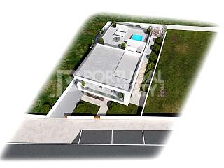 Elegant Two-Storey Villa With Terrace And Garage On The Silver Coast