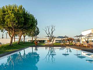 阿连特茹别墅带游泳池和度假村特权