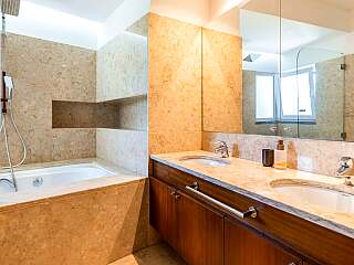 Villa Familiale Tranquille avec Vue sur l'Océan & Piscine Privée