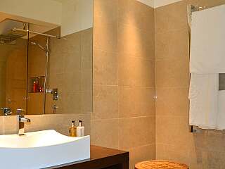 Vale do Lobo带泳池海景出租住宅