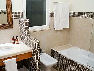 Vale do Lobo带泳池海景出租住宅