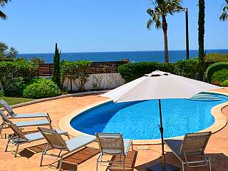 Vale do Lobo带泳池海景出租住宅