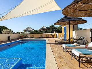 阿尔加维豪华租赁住宅,带游泳池和异国风情花园