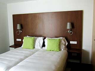 位于守护高尔夫球场的舒适住宅