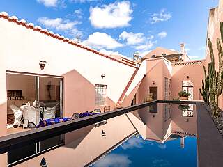 Luxury Art-House with Private pool, Close to beach in Portimão