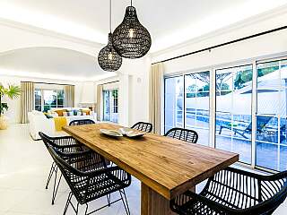 瓦勒杜卢博安静住宅,地中海风情