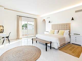 瓦勒杜卢博安静住宅,地中海风情