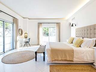 瓦勒杜卢博安静住宅,地中海风情