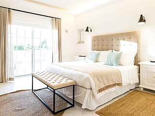 瓦勒杜卢博安静住宅,地中海风情