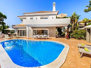 瓦勒杜卢博安静住宅,地中海风情