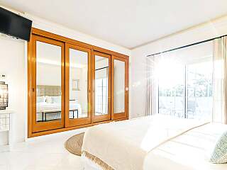 瓦勒杜卢博安静住宅,地中海风情