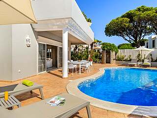 瓦勒杜卢博安静住宅,地中海风情